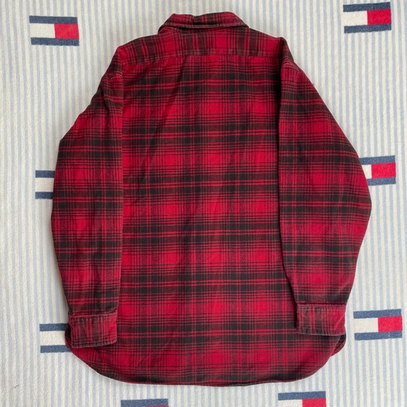 Vintage L.L. Bean plaid flannel style button down shirt - Picture 2 of 8